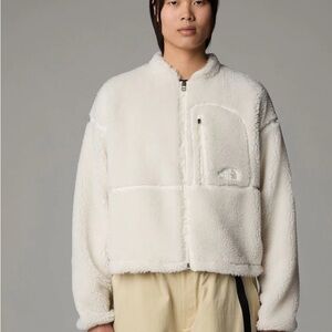 The North Face Women's Extreme Pile 2 Full-Zip Jacket in the color White Dune